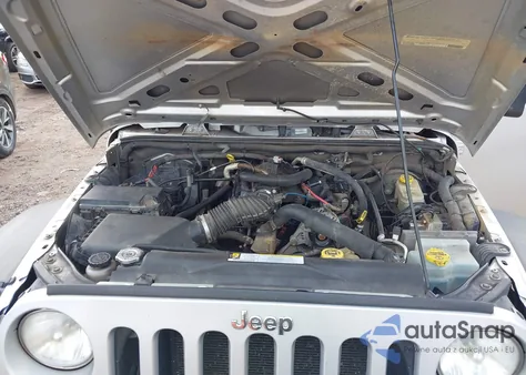 2010 Jeep Wrangler Unlimited Sport z USA, uszkodzony, nr VIN 1J4BA3H13AL218139